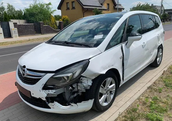 opel zafira Opel Zafira cena 19900 przebieg: 173000, rok produkcji 2015 z Knyszyn